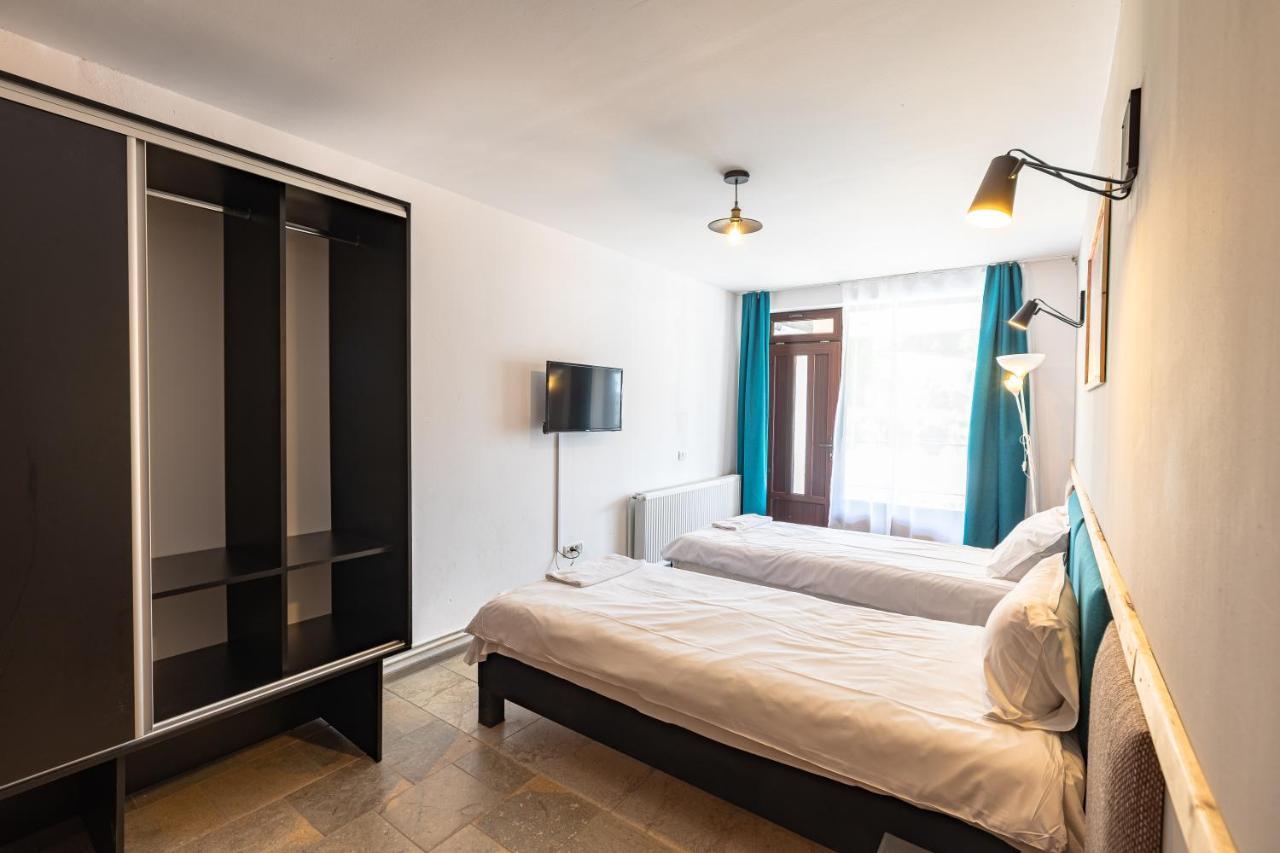 Ezio House Hotel Timișu de Jos Eksteriør billede
